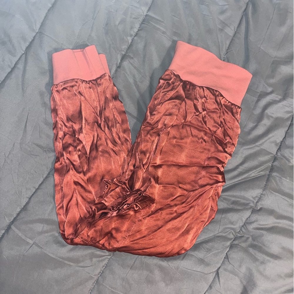 Fate Silky Joggers